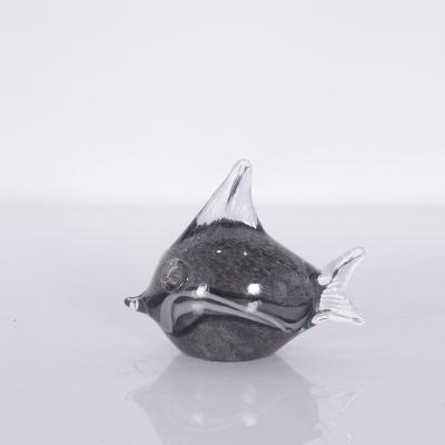 China Gray Art Glass Lifelike Fish For Home Customizable Glass Shaped Contemporary Animal Crystal Crafts Handmade Decor for sale