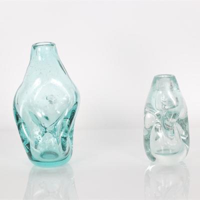 China Transparent Irregular Glass Vase Artwork Home Decor Creative Minimalist Clear Glass Vase New Design for sale