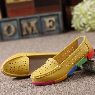 China 2021 Wholesale Breathable Soft Flat Slip On Colorful Loafers Outsole Boat Shoes Women Casual Flat Shoes for sale