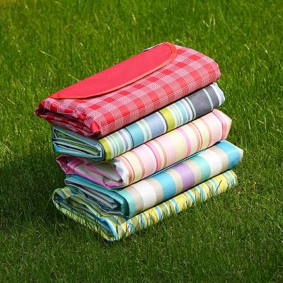 China Custom Folding Outdoor Camping Waterproof Beach Camping Picnic Mat Blanket Picnic Beach Mat Bag for sale