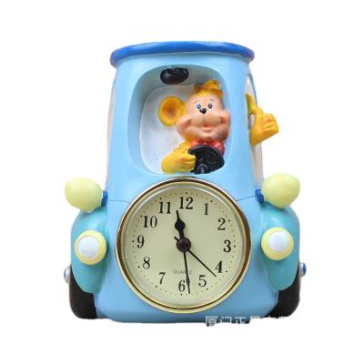 China Europe SYLWAN OEM Unique Children's Favor Cute Cartoon Bear Car Pen Holder With Clock Resin Statue Nordic Desk Decor Ornaments for sale