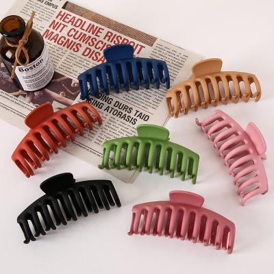 China Wholesale High Quality Summer Women's Hair and Hair Decoration Spring Accessories Shark Hair Claw Big Cut Shiny Matte-finish Hair Claws for sale