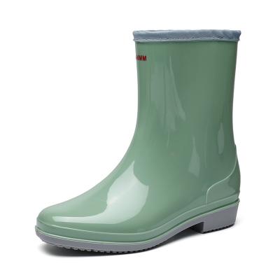 China TX Fashion PVC Galoshoes New Ladies Non-Slip Waterproof Kitchen Overshoes Rubber Water Shoes Women Rain Boots for sale