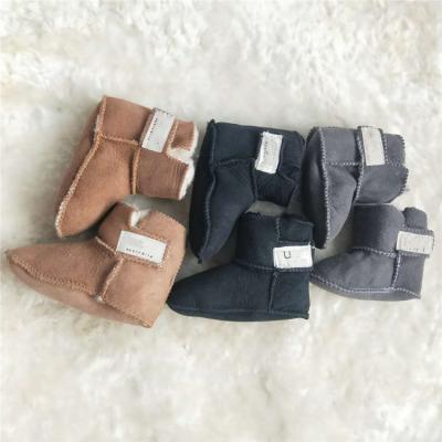 China Deodorization Hook & Loop Baby Children Really Sheepskin Fur Winter Snow Wool Boots for sale