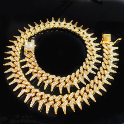 China Hiphop 20mm Width Comb Form Unilateral Thorns And Thorny Rose Gold Cuban Link Chain Jewelry Necklace for sale