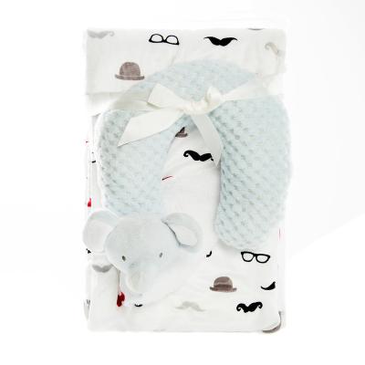 China Anti-Static Winter Warm Baby Blanket U-Shaped Pillow Animal Cartoon Soft Blanket For Infant for sale