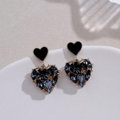 China New Coming FASHIONABLE Gray Crystal Love Heart Dangle Earrings Shiny Luxury For Women Sweet Drop Charm Korea Jewelry Fashion Oorbellen for sale