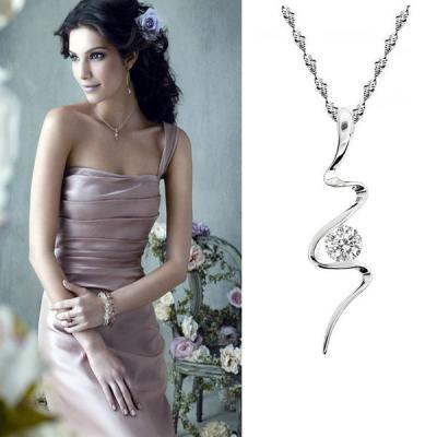 China FASHIONABLE Good Quality Clear Women's Clavicle Chain Necklace Snake Austrian Jewelry Dangle Clear Crystal Birthday Gift Cheap Price for sale