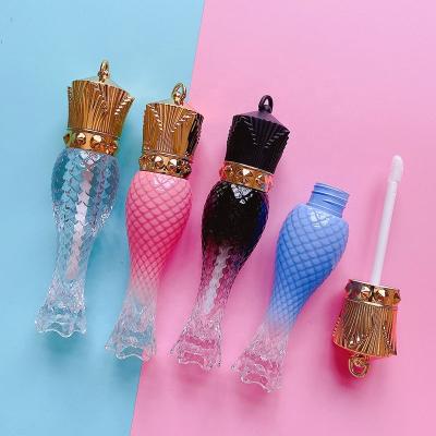 China Brand 100pcs Cosmetic Rose Gold Gradient Blue Black Blue Clear Mermaid Key Chain 5ml Lip Gloss Tubes Love Lip Gloss Tubes Wholesale for sale