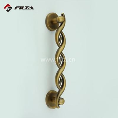 China Modern Matte Zinc Color Cafe Flower Cavity Handle Pull Double Double Door Designs Wooden Pull Handle for sale