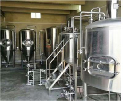 China 220V / SUS comercial 304L dos tanques da cervejaria dos tanques de fermentação 380V para a cerveja da fabricação de cerveja à venda