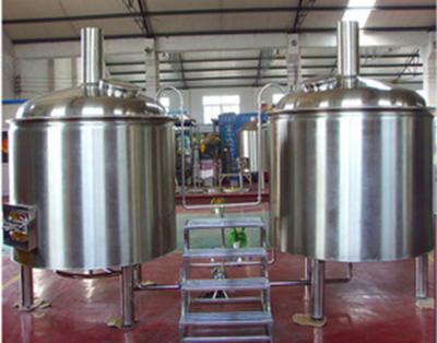 China cerveja semi automática do ofício 200L que faz o equipamento, máquina da produção do álcool etílico à venda