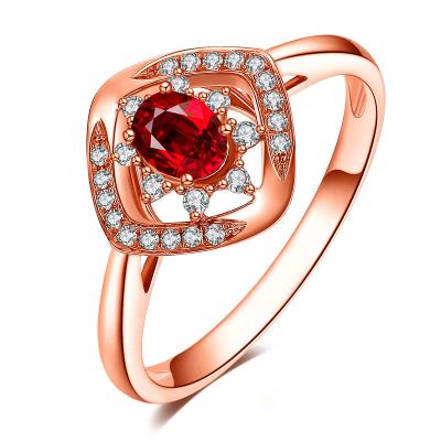 China El óvalo cortó el anillo de rubíes de la piedra preciosa de 0,3 quilates, el anillo de bodas con Ruby y diamantes en venta