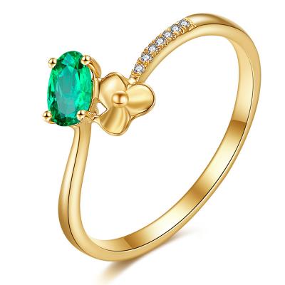 China El óvalo de la joyería del oro de las muchachas 18k cortó los anillos de compromiso de la esmeralda y del diamante en venta