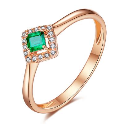 China El anillo de compromiso de piedra esmeralda del oro de Rose con las gemas cuadradas/pavimenta el diamante en venta