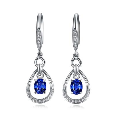 China Women 18k Gold Gemstone Earrings Natural Sapphire Stud Earrings  for sale