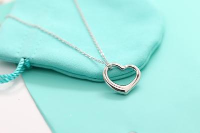 China Hollow Heart Pendant Chain Necklace Designer Jewellery Collection 925 Silver For Lover for sale