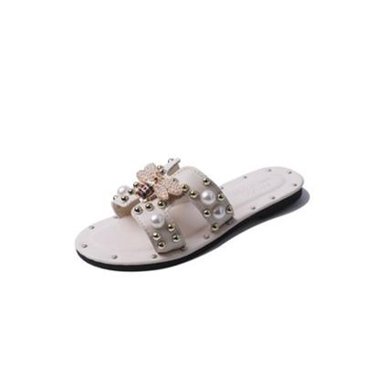 China 2022 Summer New Style Women's Shoes CUSHIONING With Small Pearl Letters And Rivets for sale