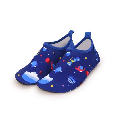 China Neutral/Male And Female Cute Printing Summer Kids Water Sport Shoes Walking Swimming Boys Aqua Shoes Girls Kids Beach for sale