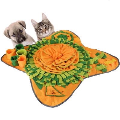 China Sustainable Interactive Dog Toys Premium Quality Pet Puzzle Toys Encourages Natural Foraging Skills Nose Feeding Mat for sale