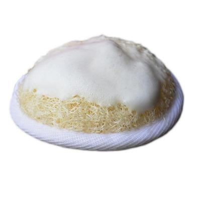 China All Natural 10cm Round Natural Loofah Face Protection Exfoliating Loofah Shower Sponge for sale