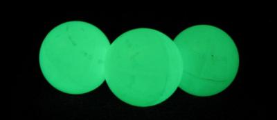 China Biodegradable/Non-toxin/Easy to wash 0.68 fluorescent paintballs glow in the dark for sale