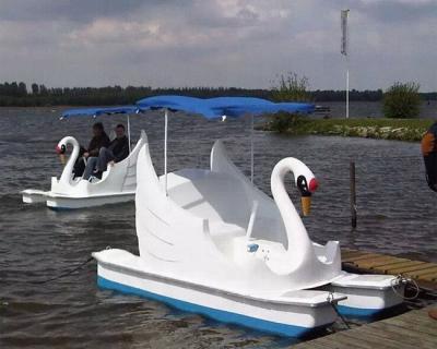 China Fiberglass Swan Pedal Boat 2 Person Fiberglass Water Pedal Boat For Sale for sale