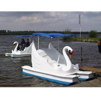 China Fiberglass Swan Pedal Boat 2 Person Fiberglass Water Pedal Boat For Sale for sale