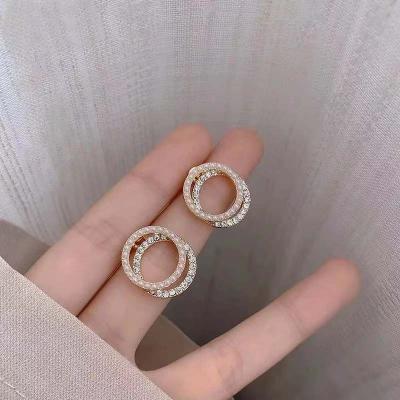 China Wholesale Factory Outlet TRENDY Fashion 24K Gold Plated Dubai Gold Jewelry Circle Stud Pearl Earrings for sale