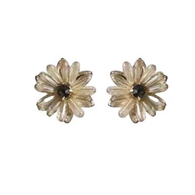 China FASHIONABLE Daisy Flower Earrings Korean Light Luxury Crystal Temperament Exaggerated Personality Needle Silver Earrings for sale