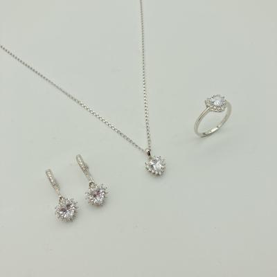 China Newest Style CLASSIC Fancy Heart Shape Luxury Diamond Necklace Earrings Ring Jewelry Set for sale