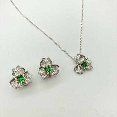 China Nice Luxury Green Flower Wholesale Cute Diamond Necklace Earring Jewelry Set for sale