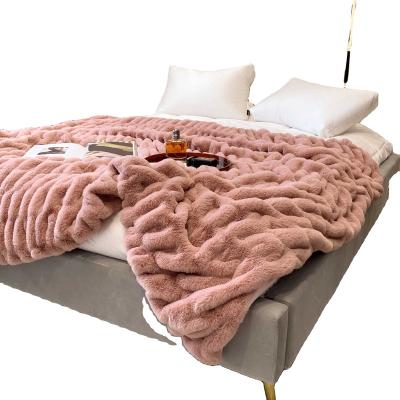 China Wholesale Luxury Custom Made 100% Single Jacquard Jacquard Mink Rabbit Faux Fur Polyester Throw Blanket Tiktok for sale