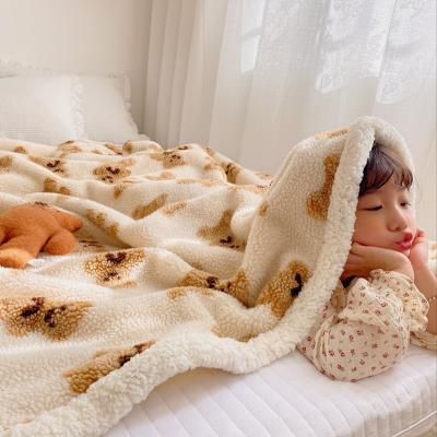 China Wholesale Custom 100% Single Polyester Fleece Cartoon Baby Bear Coral Fleece Throw Blanket For Winter for sale