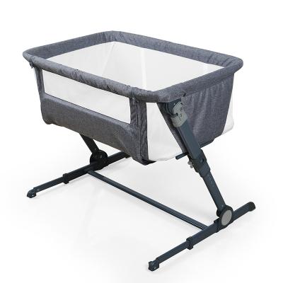 China Multifunctional Foldable Newborn Adjustable Metal Baby Cradle Crib Crib Baby Hutch for sale