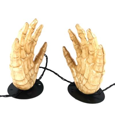 China Connect 2021 Butt New Design LED Holiday Halloween Lighting Outdoor Novelty Decorations Horror Hands Light for sale