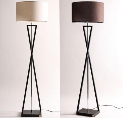 China Chrome Modern Black Steel Base And Stem With Fabric Shade Metal Floor Lamp Led Floor Lamp for sale