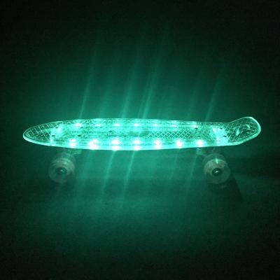 China Youth 2021 New LED Skateboard Pink Blue White Multicolor Flashing Portable Sports Skateboard Boy and Girl Skateboard 22 Inch for sale