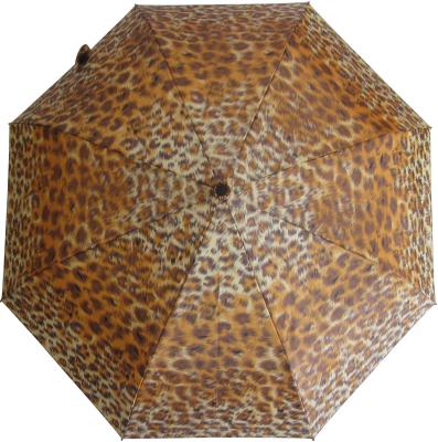 China Contemporary Fashion 21 Fold Inch 3 Foldable Full Color 8K Leopard Printed Umbrella With Plastic Handle For Lady for sale