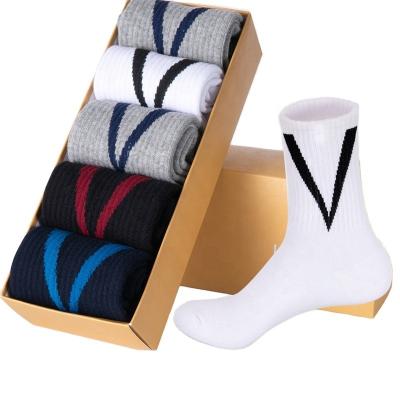 China High Quality Athletic Socks Men's Cotton Socks Sports Deodorizing Ankle Socks for sale