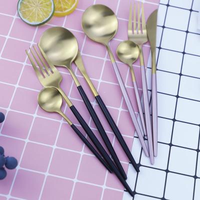 China Viable Food Grade 304 Gold Plating and Portuguese Painting Spoon Fork Cutlery Process Set for sale