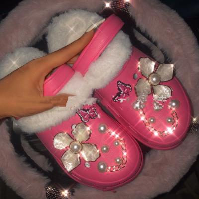 China 2021 New Winter Women Waterproof Fur Mules Shoes Flower Clogs Charm Bling Diamond Rhinestone Charms Fur EVA Sandals Clogs Slippers Shoes for sale