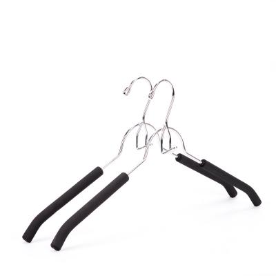 China EVA Wire Metal Minimalist Non-Slip Foam Padded Hanger en venta