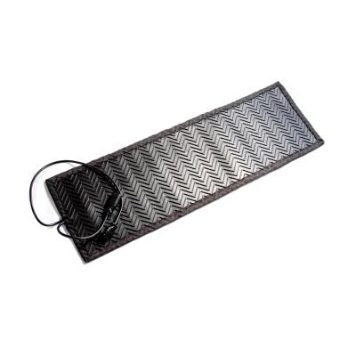 China Modern Outdoor Snow Melting Hotflake Heated Snow Melting System Heated Mats for sale