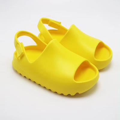 China Guaranteed Outdoor Children's Quality Sandals Slippers Lit Summer Unique Cute Slippers for sale