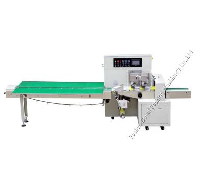 Chine Flow Type Pillow Automatic Moon Cake Packing Machine Not Making à vendre