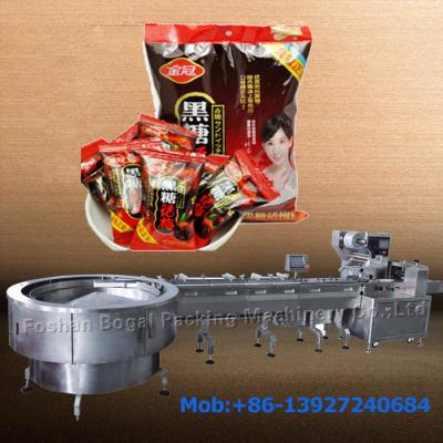 China Stainless Steel Pillow Packaging Machine For Sweet Candy Feeding Packing Lines for sale