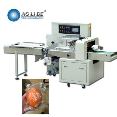 China Full Automatic Fresh Fruit Packing Machine For Honeydew Apricots Pears Clementines for sale