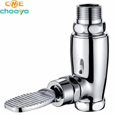 China Chrome Contemporary Public Toilet Flush Valve Step Foot Drain Valve Suitable For Belarus Market for sale