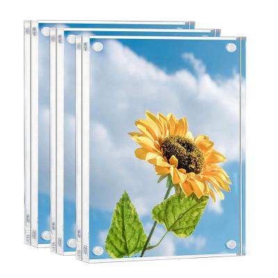 China Modern Acrylic Clear Photo Frame Stand Picture Frame Photo Magnet Free Standing For Table Top for sale